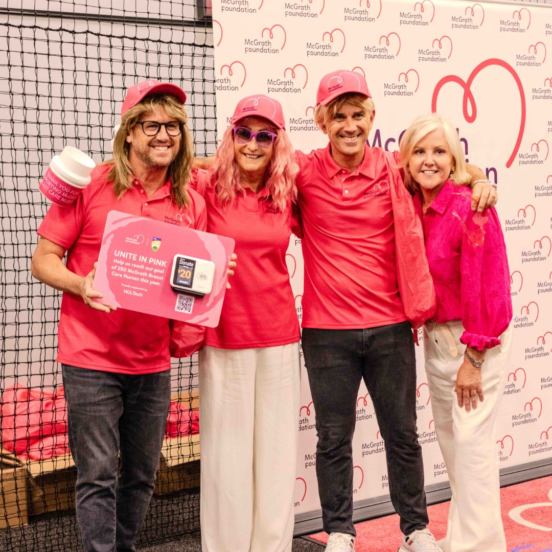 Did you spot any familiar faces in our sea of volunteers at @Sydney Cricket Ground last week? 👀 We teamed up with @Channel7 and @7Cricket to bring in the big guns! @LynneMcGranger, @LarryEmdur, and @FauxJLanger (wigs and all!) were spotted alongside our Pink Army of volunteers.