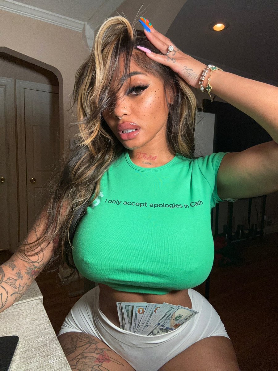 badassbrannn's tweet photo. I only accept apologies in cash 🤑 @_TyMoore https://t.co/6TThjgVQFt