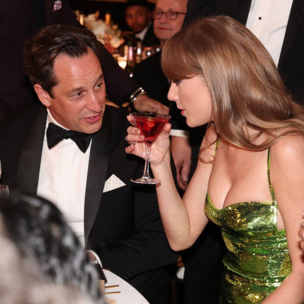 TheSwiftSociety's tweet photo. 📸| @TaylorSwift13 with David Greenbaum, president of the studio behind her first feature film https://t.co/a3UEZOKYmm