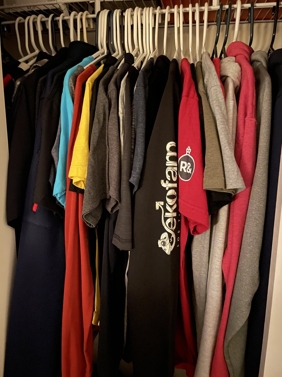 JBlaz3R's tweet photo. Can you spot my 2 favorite shirts? Just need some MNGO gear now and Iโll be good to go! Ahemm ๐ $ALGO #randgallery #gekofam #MNGO https://t.co/RNMVi8s6sE