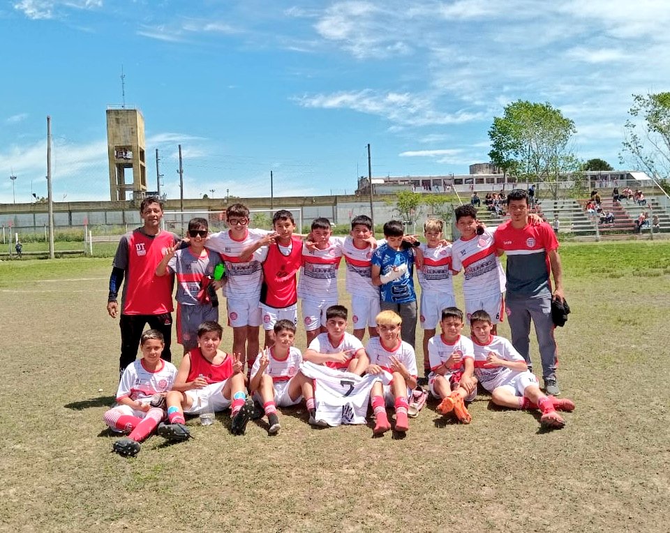 pasealaliga's tweet image. #JuvenilesA

En Pre Novena, los campeones fueron tres: #Ringuelet, #Fomento y #Alumni.