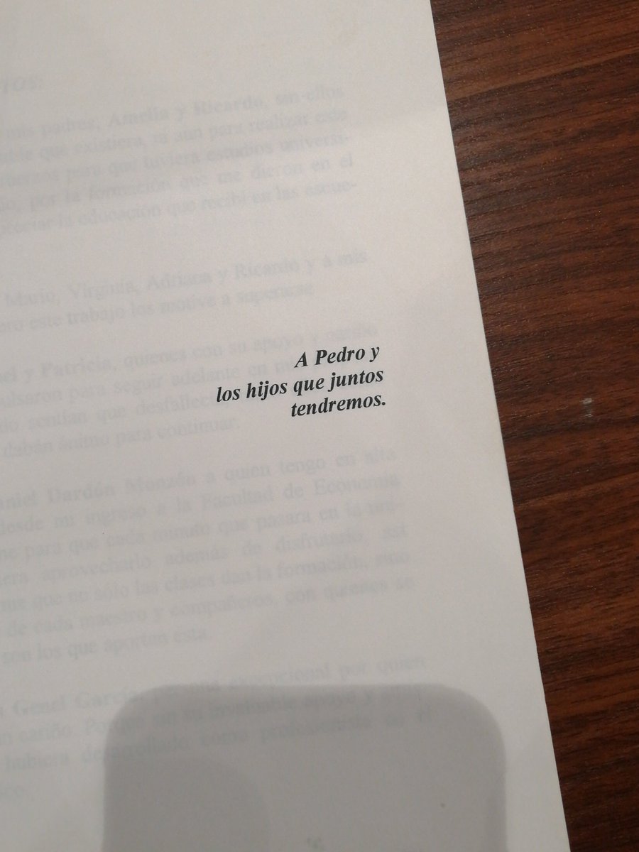 Me encontré con una tesis en una tienda departamental. Espero que la historia de amor con Pedro haya sido hermosa.