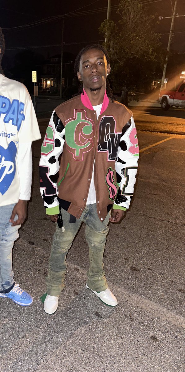 BgLuhMeezy's tweet photo. Been on my shit since a rugrat.. https://t.co/sY32fZMy5k