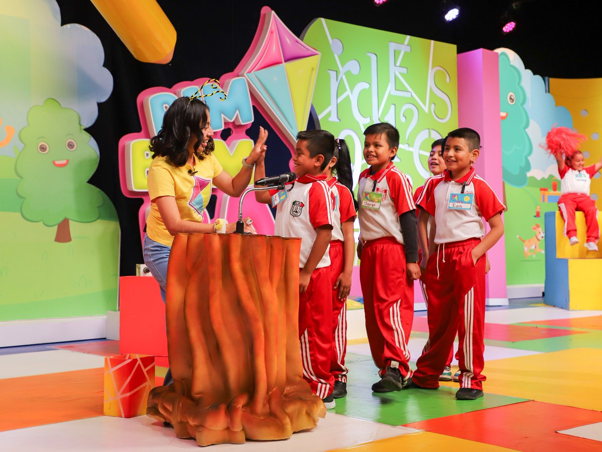 cortv's tweet image. ✨ ¡#BimBomBa está de regreso! ✨

🤩 Se nos acabaron las vacaciones, pero no la diversión. En este inicio de semana la 𝗘𝘀𝗰𝘂𝗲𝗹𝗮 𝗣𝗿𝗶𝗺𝗮𝗿𝗶𝗮 "𝗚𝗮𝗯𝗶𝗻𝗼 𝗕𝗮𝗿𝗿𝗲𝗱𝗮" en compañía de #Angie y #Coffie nos regalaron una tarde llena de risas y grandes momentos. 🥳