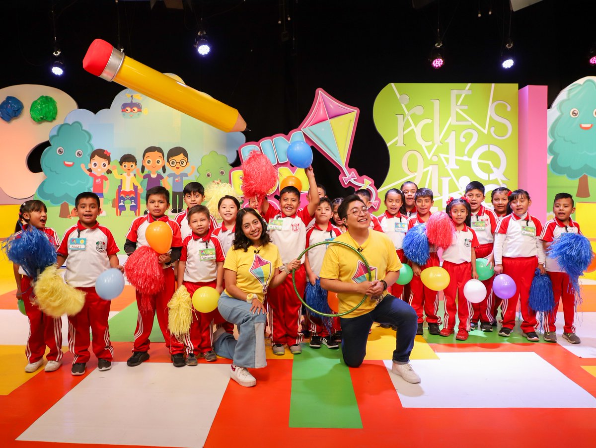 cortv's tweet image. ✨ ¡#BimBomBa está de regreso! ✨

🤩 Se nos acabaron las vacaciones, pero no la diversión. En este inicio de semana la 𝗘𝘀𝗰𝘂𝗲𝗹𝗮 𝗣𝗿𝗶𝗺𝗮𝗿𝗶𝗮 "𝗚𝗮𝗯𝗶𝗻𝗼 𝗕𝗮𝗿𝗿𝗲𝗱𝗮" en compañía de #Angie y #Coffie nos regalaron una tarde llena de risas y grandes momentos. 🥳