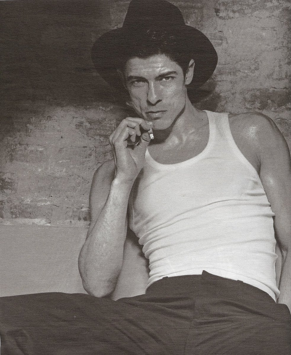 VastineB's tweet image. vastinebondurant.blogspot.com/2024/01/leader…
Bad boys. In films, books, real life. What is it about them?
And Vastine&apos;s FIRST bad boy crush. 
#blog #writingblog #lifeblog #writing #writers #badboys #romance #heroes #villains