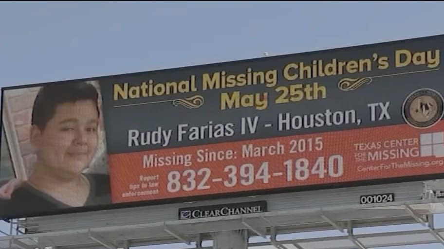 DeadSpotPod's tweet photo. Rudy Farias was nearly 18 years old when he was reported missing. 

But 8 years later, he was discovered near a local church. 

Alive. 

That's only the beginning of the crazy ride we take you on in this episode as we discuss the "disappearance" of Rudy Farias. https://t.co/oXw9wisYcN