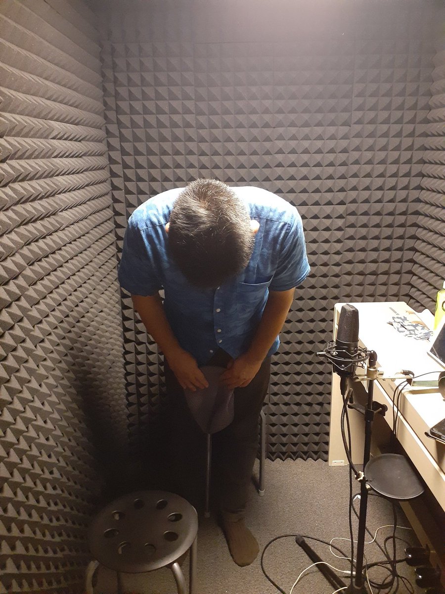Radio60959899's tweet photo. 昨夜もご視聴ありがとうございました🙇大変な想いをされている方々に、ちょっとでも元気になってもらえたら❗️と、思っています。
調布FM 月曜24:00~24:30
無料アプリ LISTENRADIOから調布FMを選択
#調布FM #ラフチャ #相州雅屋 #橘相模守 #川本出雲 #MarchWind https://t.co/KNmIIygQKn