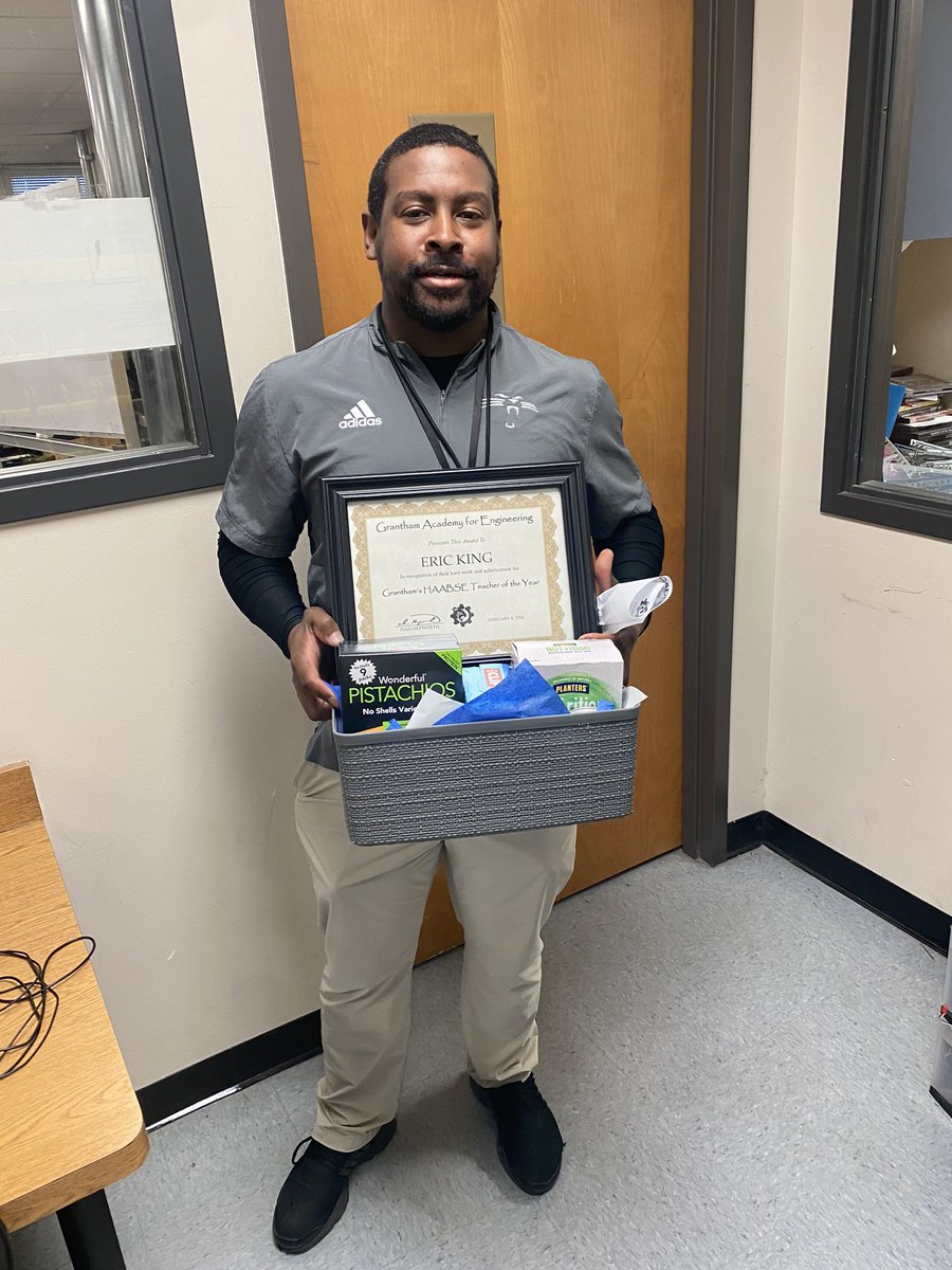 Elia Martinez tweet media