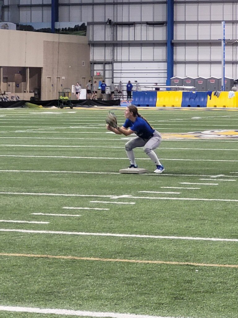 KristinaMcSwee6's tweet photo. Patiently waiting for it to be our turn…..great first day of practice! Let the countdown begin! GO JACKS! 🐰💪🥎 https://t.co/B5jOeJ2Mu5
