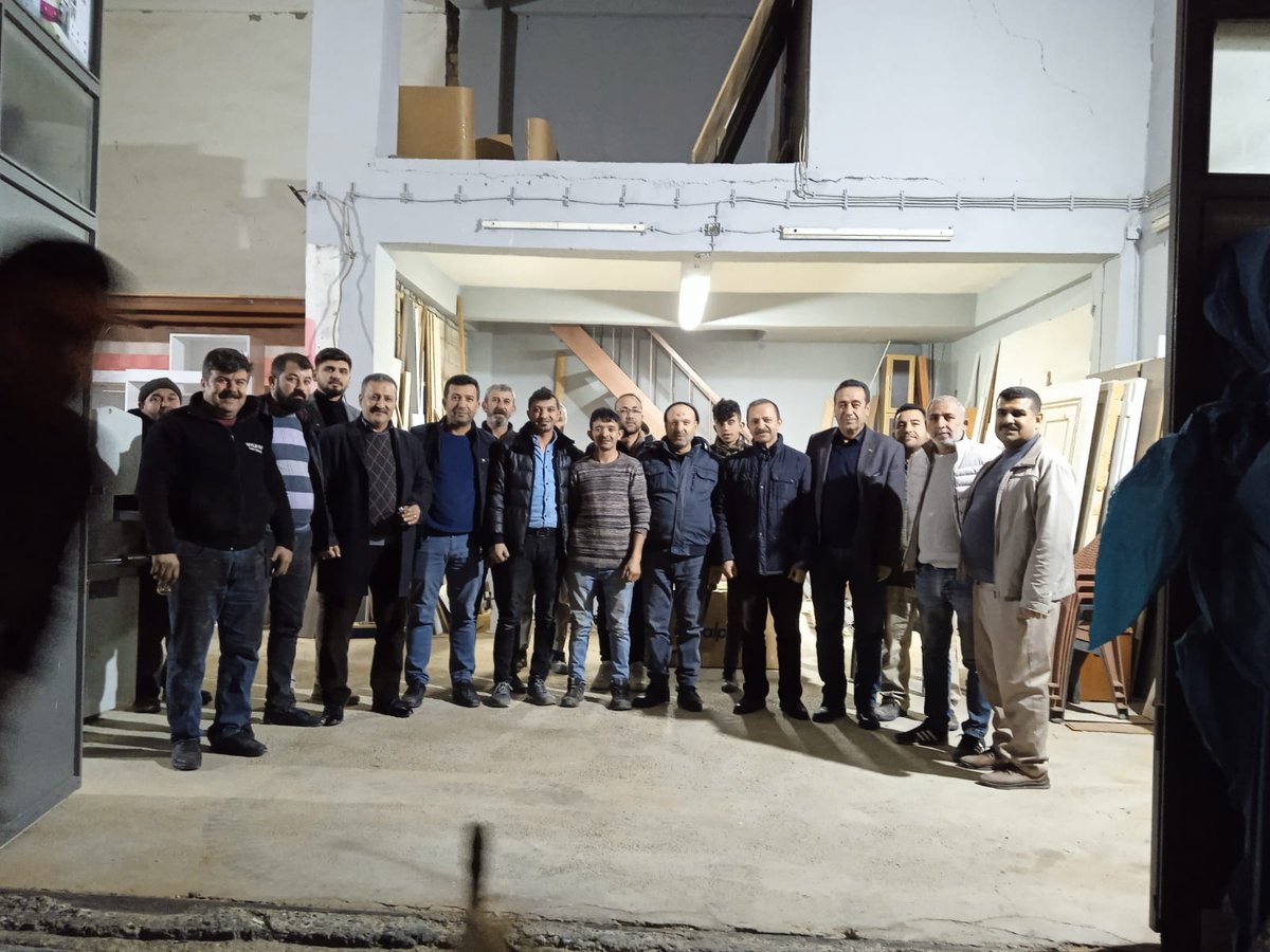 Sanayi Sitemizde yeni işyeri açan keyfo mobilyanın açılışına katıldık hayırlı işler bol kazançlar dilerim iyiki varsınız kıymetli esnaf kardeşlerim