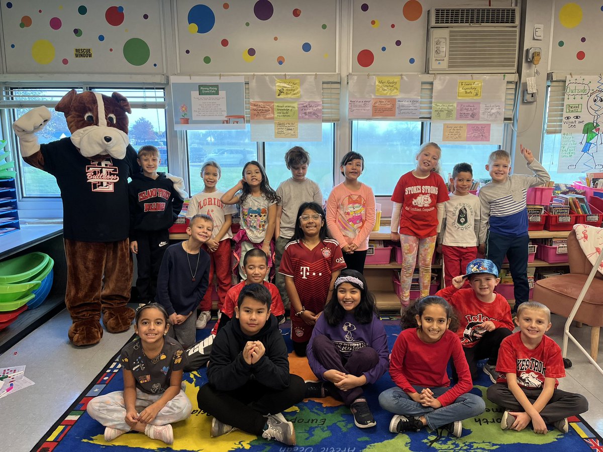 Brittany Lahti (@3rdgradelahti) on Twitter photo 