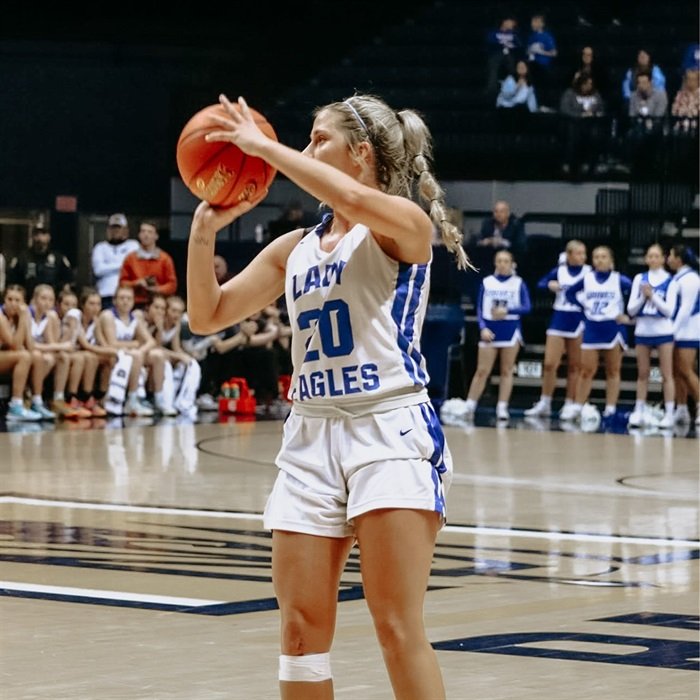 LyndonDunning4's tweet photo. Come out and celebrate Morgan Alexander reaching the 1000 point club as the Lady Eagles face off against Paducah Tilghman. We play our home game at 6pm before our boys play at 7:30. https://t.co/xxnAQUhy8u