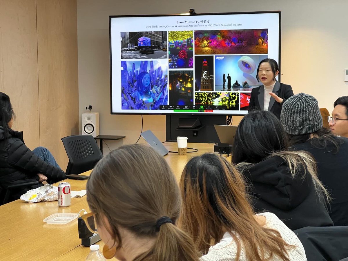 snow_fu's tweet photo. Had so much fun sharing my work today with the @Harvard University students of the Conflu Collective let by my former student Rainee Wang, appreciate all the thoughtful questions 🌷🌷🌷

#digitalart #emergingtech #artandtech #artistlecture #Harvardstudents #HarvardCollege https://t.co/eVF9ihdgfF