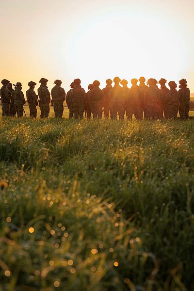 RichardMarlesMP's tweet photo. This week, the fifth contingent of Australian Army soldiers leave Adelaide for the United Kingdom to help train Ukrainian recruits as part of Operation KUDU. https://t.co/9hC1k8IHsH