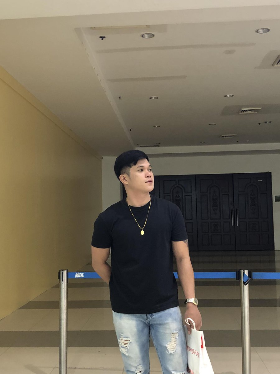 rayanbinuhay's tweet photo. Available alex Gensan city for home inn hotel condo service Dm me for relaxing massage ❗️❗️ text or call sure client ? Contact number
#09700636294
#altergensan
#alteralex
#alter
#legitalexMASAHISTA https://t.co/7ny2ByTsFX
