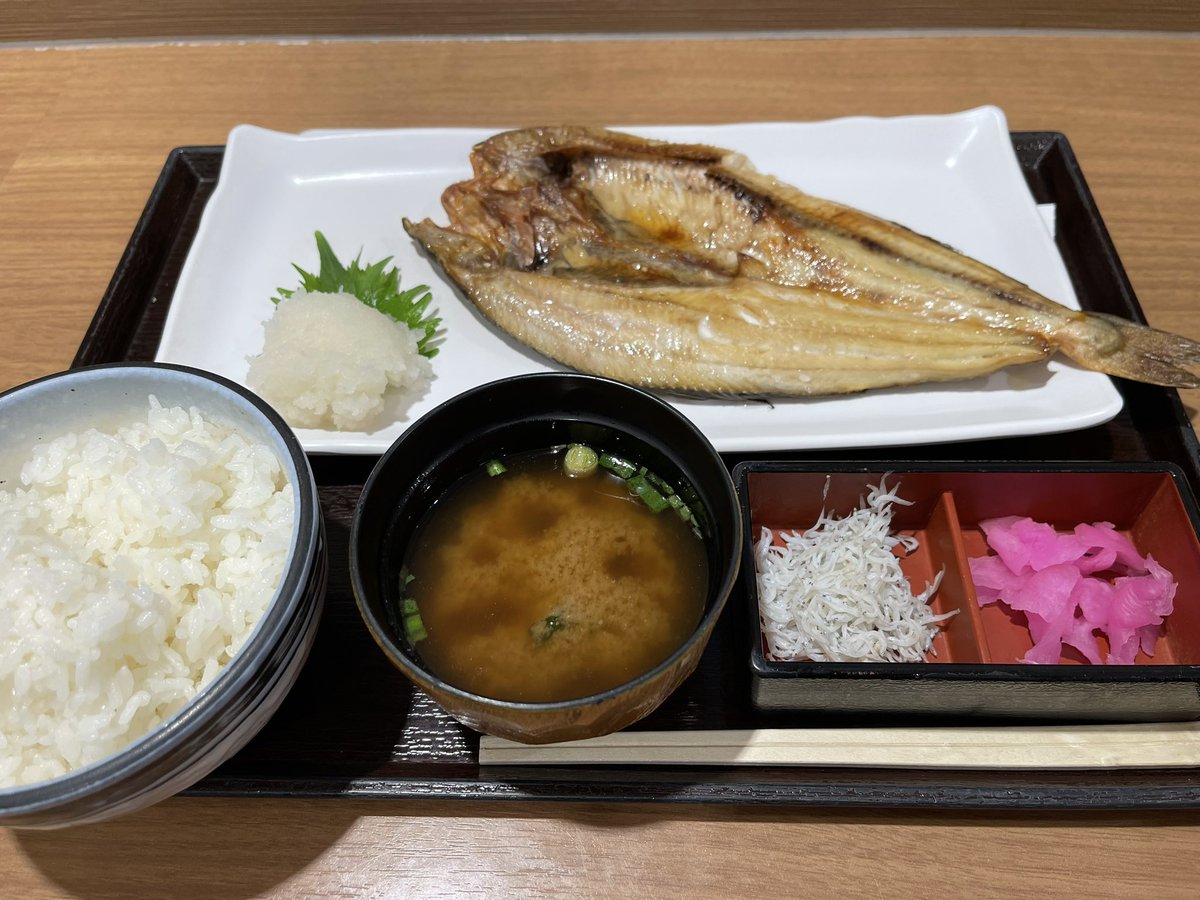 ToruMinny's tweet photo. 久しぶりの魚 https://t.co/3E24imNmoQ