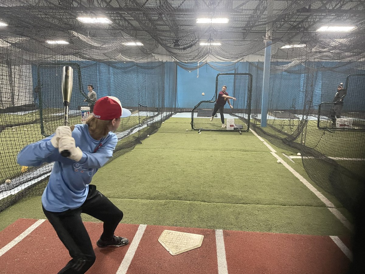 ChiSelectBsbl's tweet photo. New Year, Same Grind! #ChiSelect https://t.co/JMUMGVCiNV