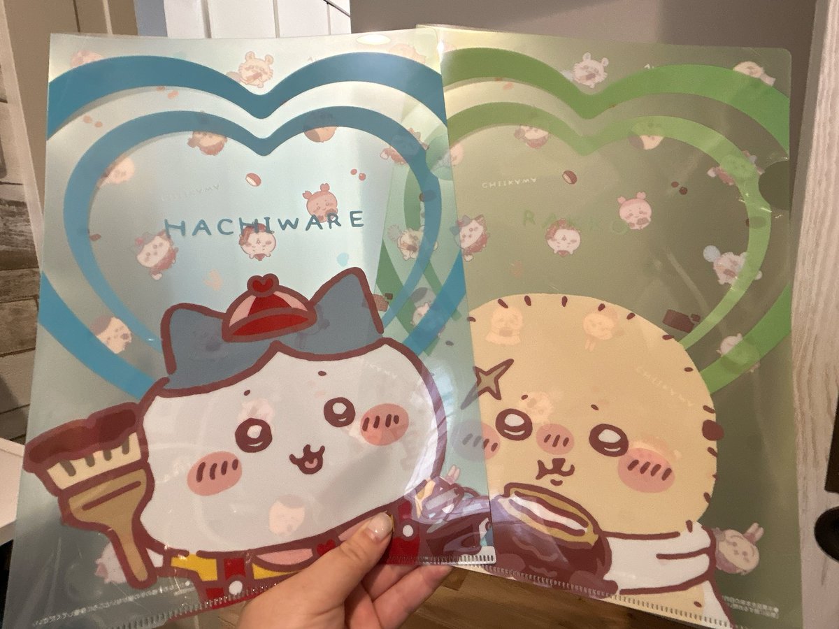 早速ゲットして来たぜ( *˙ω˙*)و ｸﾞｯ!
ハチワレが残り2つでした💦あぶないあぶない( ･̆༥･̆  )
 #ちいかわ
 #ローソン