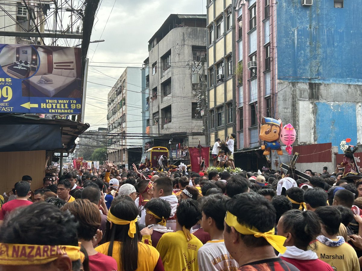 LOOK: Situation now at Arlegui St. as of 10am, the current location of the Black Nazarene amid the Traslacion procession. #Nazareno2024 #NazarenoINQ #Traslacion2024 | @inquirerdotnet