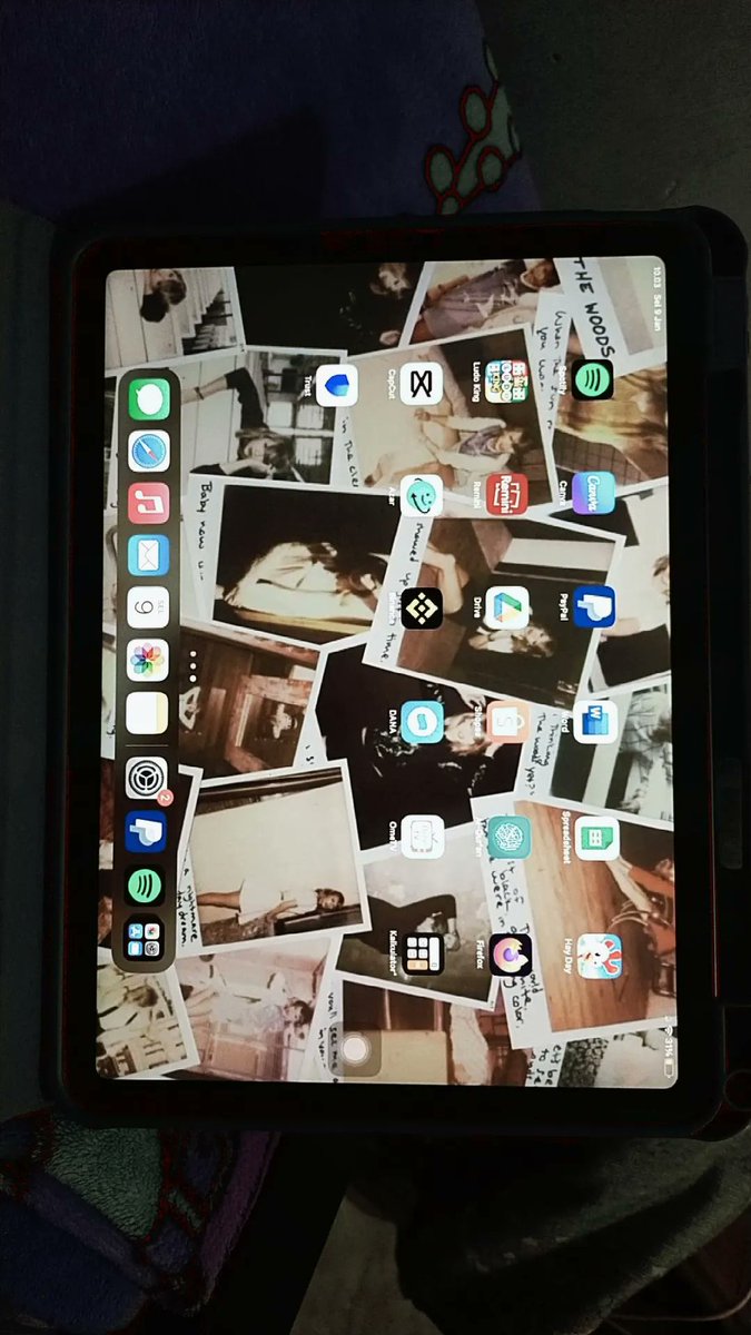 sagiguerls's tweet photo. #wts 
iPad Air gen 5 64gb (wifi only)
- Garansi Unit Aktif sampai kapan : Februari 2024
- Kondisi : mulus no minus
- Kelengkapan : fullset
- Pemakaian 10 bulan 
Lokasi : Makassar 

Price: IDR 8 JT NET
#zonajajan #zonauang #zonabu #ipadair5 #ipadsecond https://t.co/5niqqsm06B
