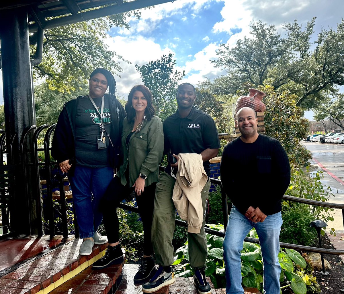 JanaeCapshaw's tweet photo. Today we treated our amazing leader, @StevenM01994744 to lunch for his birthday! 🥳#relationshipsmatter #theAteam #leadwithLAN #leadwithLAFO @crystelle_carr @LANschools @LAForestOak https://t.co/C794MSkmN3