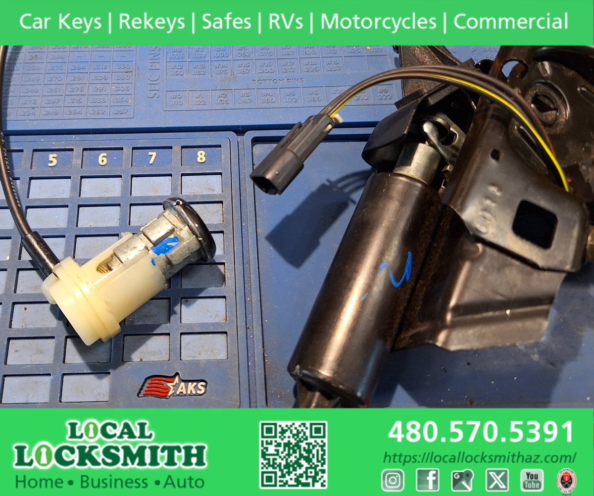 LocLocksmithAZ's tweet image. Today we had the pleasure of creating a key for the 17 year old owner of this 1999 Cadillac Deville. She bought but it didn't have a trunk lock. We were able to make a working key from the cilustomer provided trunk lock. 

Need replacement keys, call us.