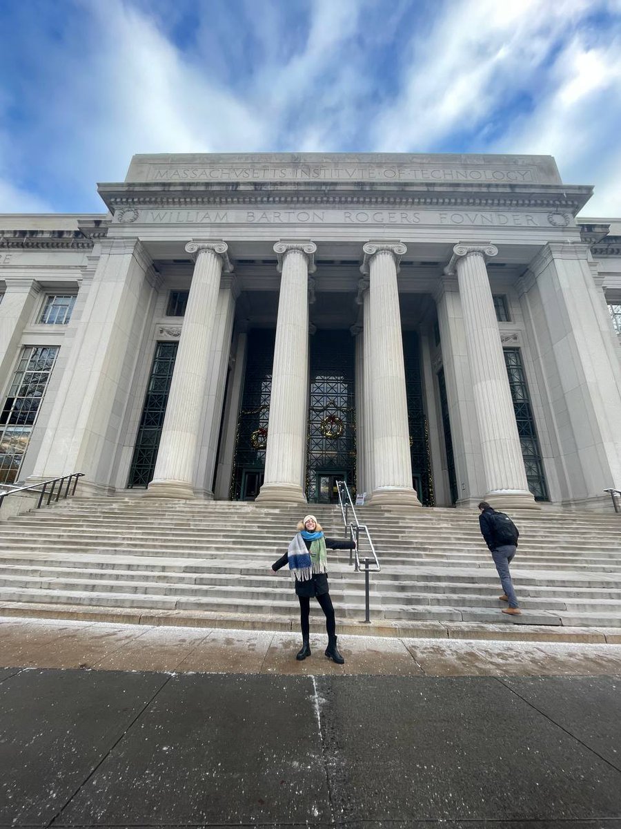 Super excited to be in a snowy Boston with <a href="/gpietrop_/">Gloria Pietropolli</a> for our research visit at the ALFA group in <a href="/MIT_CSAIL/">MIT CSAIL</a> 🤩
Looking forward to working with some amazing scientists 🧬 and living a bit of the American dream 🇺🇸
