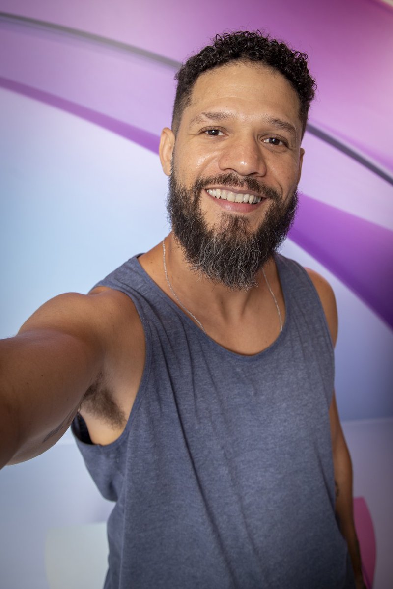 revluvvs tweet picture