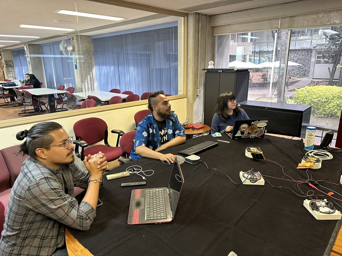 icnunam's tweet photo. Estos son los rostros de algunos de los académicos y estudiantes del #ICN que han colaborado para que el proyecto #Colmena 🤖🐝🚀🌛, que dirige el doctor Gustavo Medina Tanco, sea una realidad.

Manda tus mensajes de apoyo a las y los universitarios 👇🏽

#OrgulloMexicano #UNAM https://t.co/QlJCJrJHNH