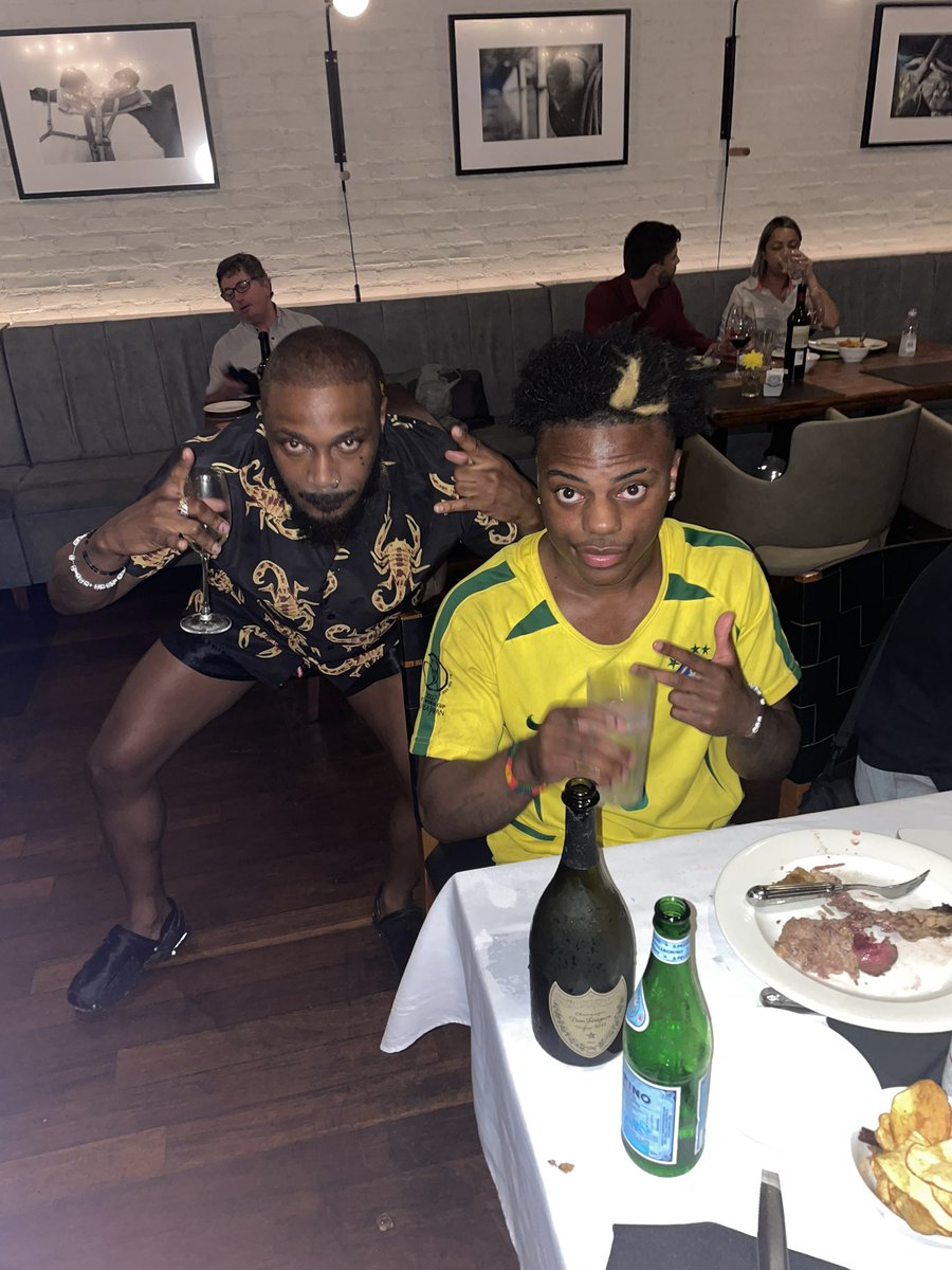 Never date a broke bitch its bad for your health 😷