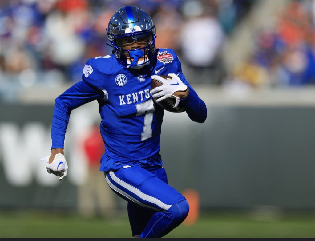 #AGTG Blessed to receive my 8th D1 offer and 1st SEC offer from The University of Kentucky! #Gowildcats