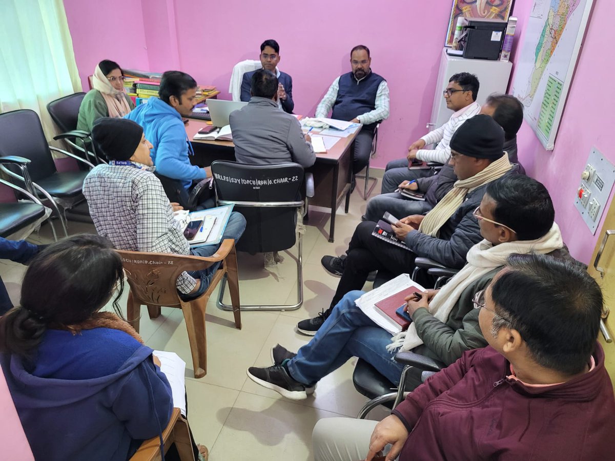 brlps_rohtas's tweet photo. Meeting with all Thematic Managers In presence of  District Welfare Officer and DPM sir in DPCU Rohtas regarding opening of DKR in all 5 Residential SC/ST School (Sasaram,Rohtas,Nauhatta) https://t.co/3QYaPbS1b9