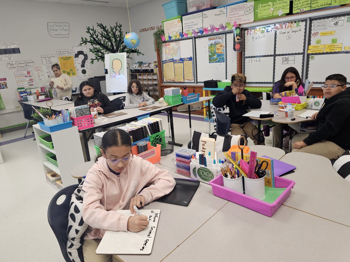 SAguirre_RES's tweet photo. Early Morning Quick Write with Ms. Gardea! So much happening before 8 a.m. at MRE! #TryingToKeepUp ๐
#TeachLikeaChamp #LearnLikeaChamp https://t.co/VATxcfipFh