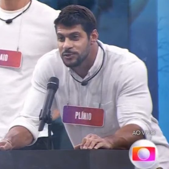 aMassaGalo's tweet photo. “Que se foda o campeonato mineiro, eu quero é curtir as festas e pegar as sobrinha dos outros”
- Hulk no pré BBB

🗞️ @redeglobo https://t.co/CYYbZ3xyGA