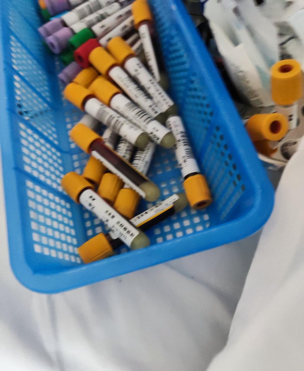 fujfcjjg's tweet photo. I hope to help more people by donating blood! https://t.co/fy1bVMZp1R