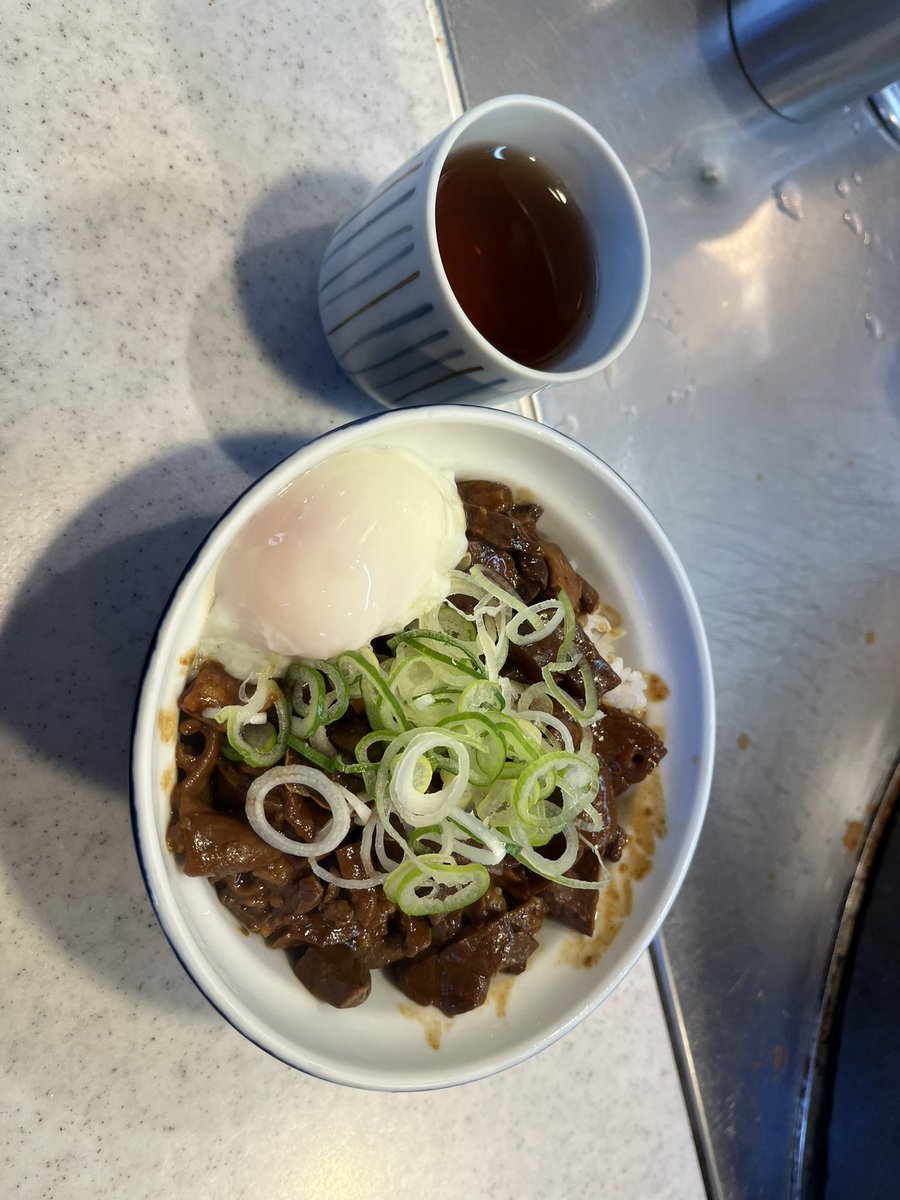 dust_4's tweet photo. 美味しい物を食べ、上顎の皮を失いました。 https://t.co/XsqHpK3IOn