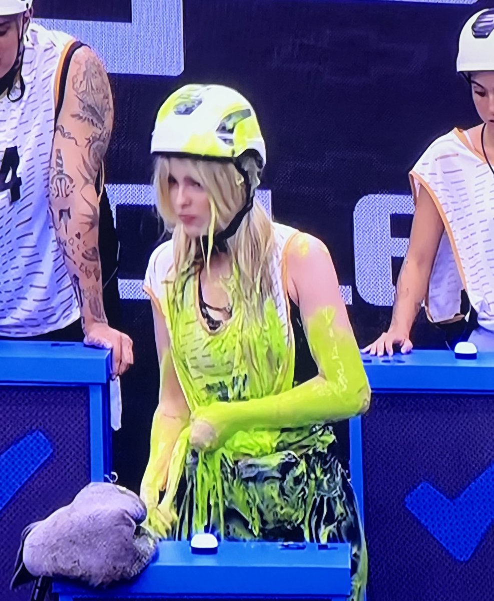 Hoje não está sendo um dia fácil para as loiras odonto 😭 #BBB24