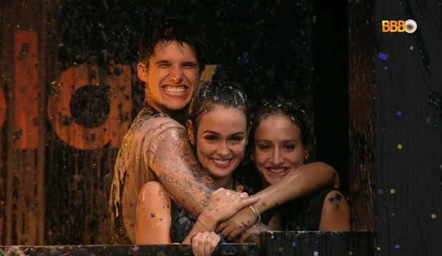 gabuffles's tweet photo. saudades primeira prova do ano passado 😭 https://t.co/pqkYSnzxVw