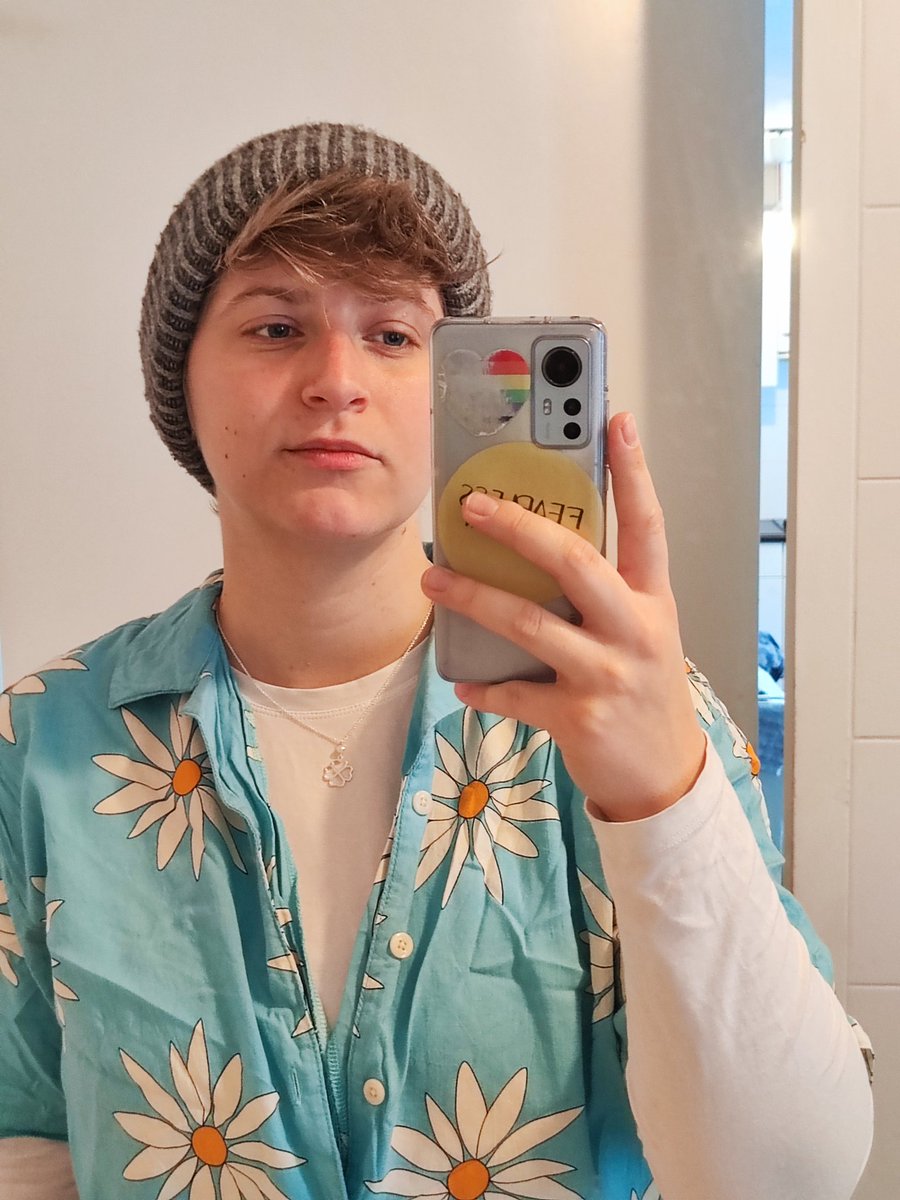 geniusprofiler's tweet photo. https://t.co/Qik29Zs5sk 

perhaps jumping on the munday train, bonus points for 221b baker street https://t.co/cQN6j8aJkB
