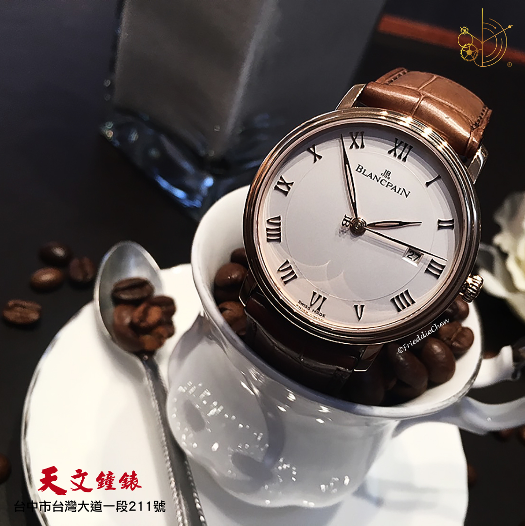 大三針＋日期與簡潔錶面讓人可以很清楚方便的閱讀時間，完美展現出 #Blancpain #寶珀 的製錶藝術。
#現貨全系列特別折扣價

天文鐘錶|台灣大道一段211號 +886422256476

#Blancpain1735 #TienWenWatch #TienWen #天文鐘錶 #天文創始總店 #台中錶店 #鐘錶維修 #手錶保養 #台中天文 #台中買錶