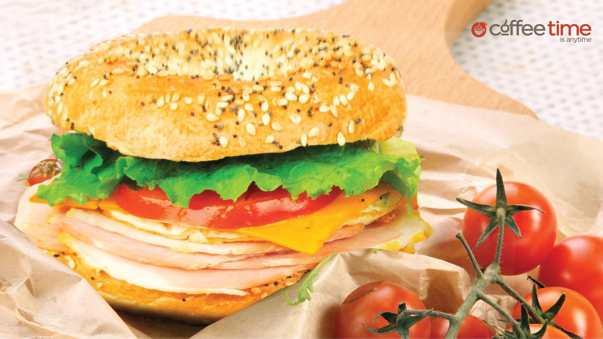 CoffeeTimeCAN's tweet image. The clock is ticking on the Back Bacon Club at Coffee Time! 

Grab this savory delight before it leaves the menu in a few weeks ⌛
.
.
.
#CoffeeTime #BackBacon #Club #Lunch #Sandwiches #LimitedTime #Hungry #FreshToOrder