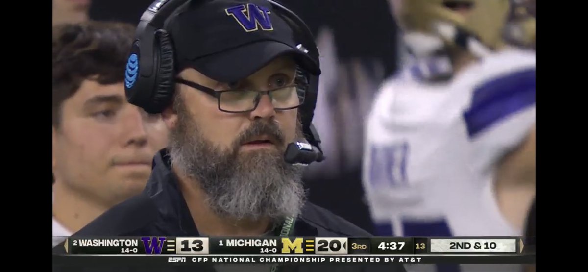 DBeSoSmoove's tweet photo. No matter the outcome, the most proud of my Former @MonTechFootball Head Coach @CoachMorrell3 🔥🔥🔥 I know you teaching them right! Making sure they got that ATD, especially down the stretch! #PurpleReign #Huskies #RollDigs https://t.co/cceuQR4Dwv