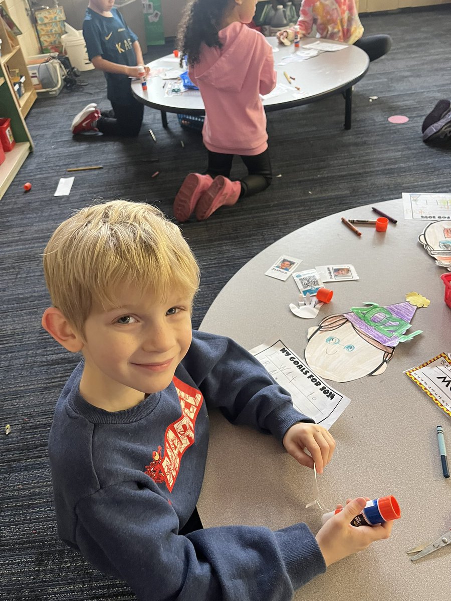 Kindergarten students setting goals for the new year. <a href="/EastMaine63/">EastMaine63</a> <a href="/Mrs_Potratz/">Shannon Potratz</a> #63empower #newyeargoals