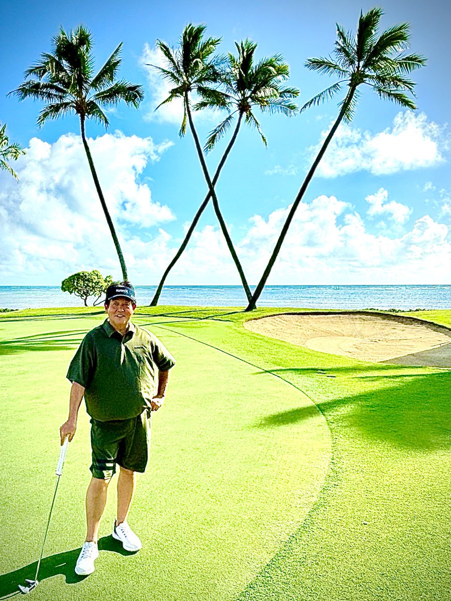 御招待頂き今年もSONY Open⛳️ ハワイにやって参りました。 やっぱりハワイの気候は☀️最高ですね。練習ラウンドをしましたが🏌️‍♂️ 僕レベルのゴルフでは全く通用しないコースセッティングです💦 水曜日のプロアマに参戦させて頂きます🫡
