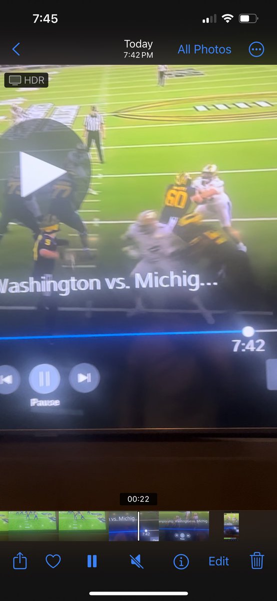 P360gaming's tweet photo. @tsauce7 Here was that explosive play by Michigan that started the drive after the UW hold that killed our explosive.. held from the snap all the way to JJs lap. https://t.co/sWDg4Q3tqV