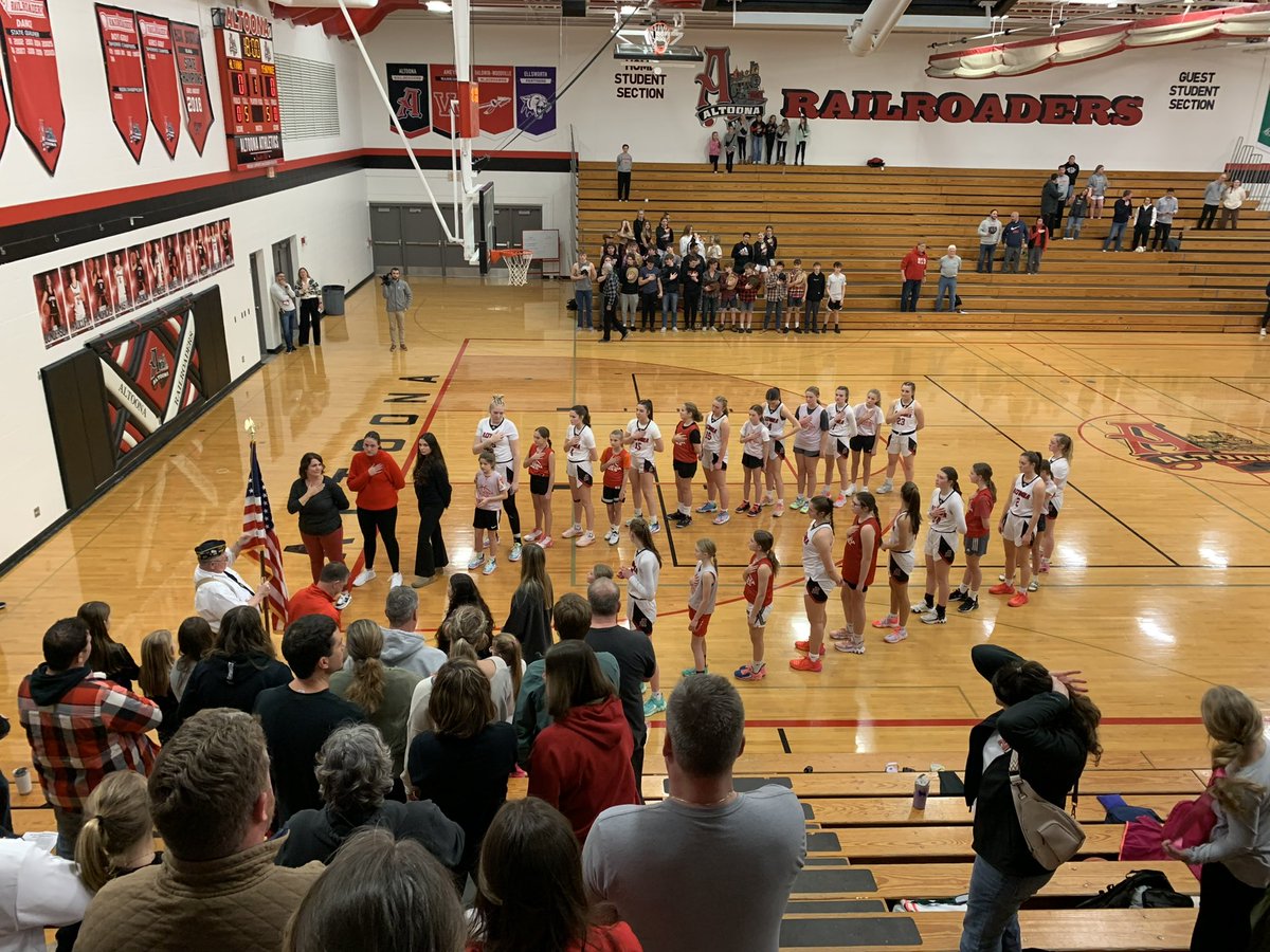 AltoonaGBB's tweet photo. 🚨 We ♥️ DEFENSE! 35-25 Win for the Rails tonight vs Menomonie Mustangs! Proud of the effort & heart from every player!
🤩6th Gr Front Court Team sharing the game night fun w/us brought ENERGY & reminded all of us WHY WE DO WHAT WE DO! #Nothing4Granted #PlayPresent #RailsWay🫶🏼 https://t.co/uXUb7y3JXc
