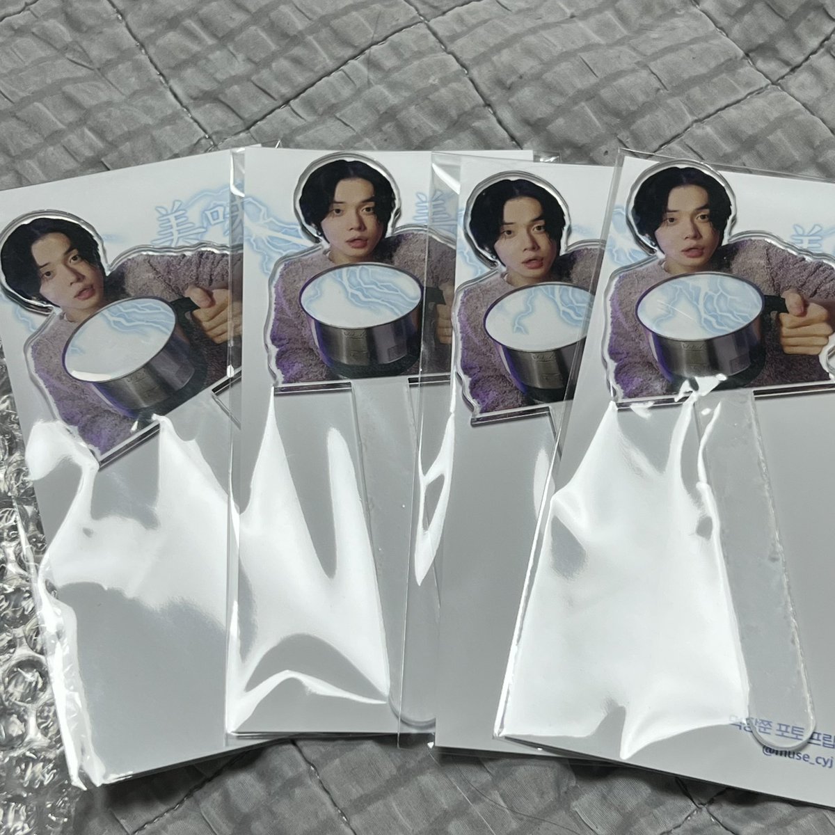 .ᓀ_ᓂ)𝑯𝑬𝒀 tweet media