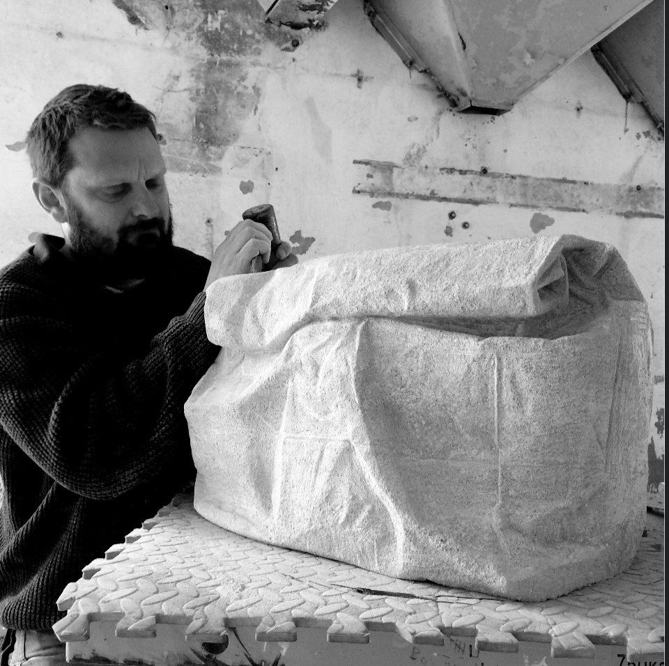 PSSAtweets's tweet photo. What's NEW for 2024? 👀💣

WE are EXCITED to announce OUR Webinars for 2024 inc 

Direct Carving and Erecting Public Sculpture 

#detailscomingsoon #SpringWebinars #watchthisspace https://t.co/gLn3ZzOr2l