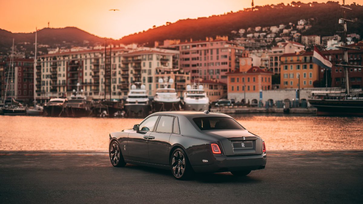 A Moment Of Reflection For The Iconic Triumph Of Rolls-Royce Motor Cars In 2023
#LuxuryCars
graziamagazine.com/me/articles/th…